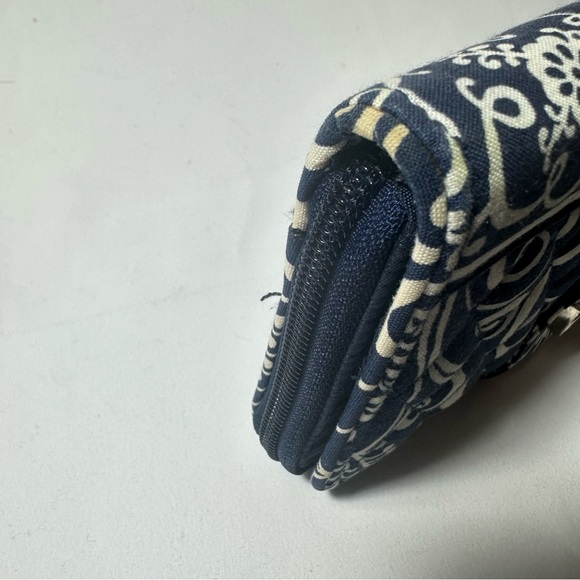 Vera Bradley Twirly Birds Navy Turn Lock Long Wallet Clutch Multi Compartment - Picture 11 of 11
